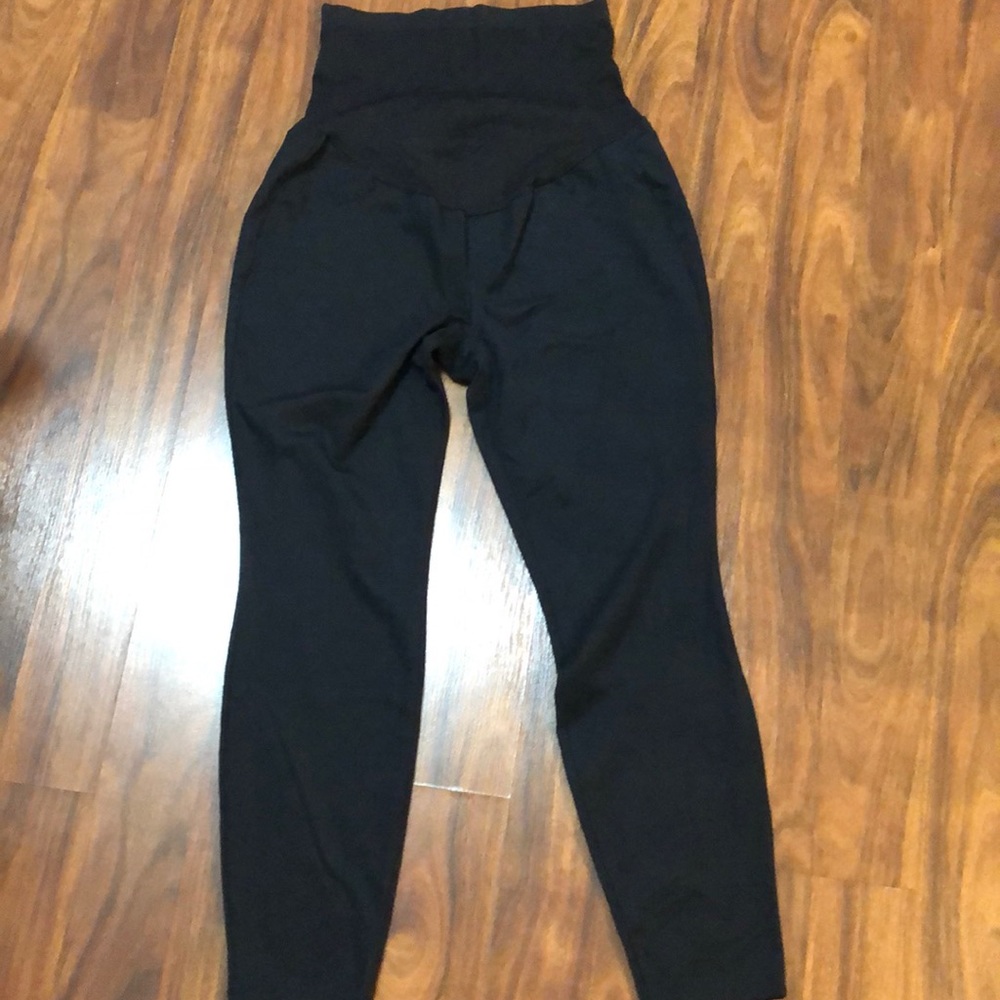 Great maternity pants for work!